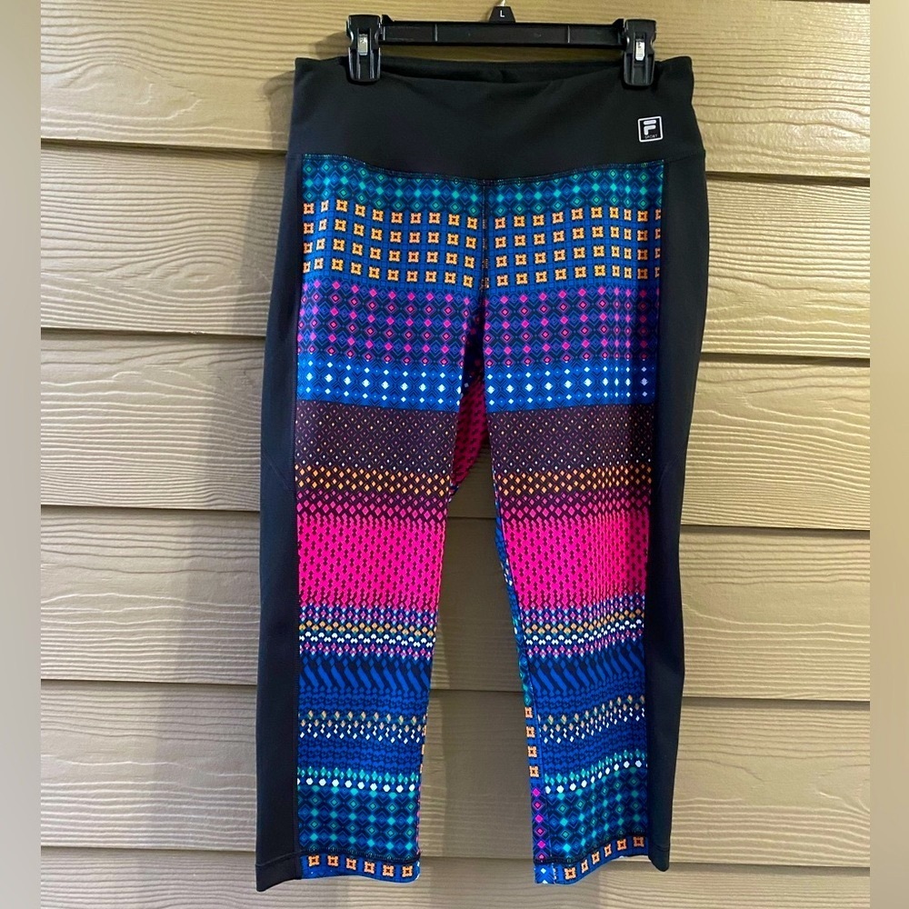 Fila Sport Women's Geometric Print Multicolor Cropped Capri Leggings Size L